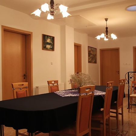 Pacsirta Vendeghaz Hotel Egerszalók Buitenkant foto