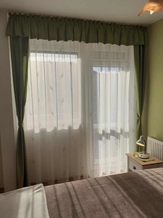 Pacsirta Vendeghaz Hotel Egerszalók Buitenkant foto