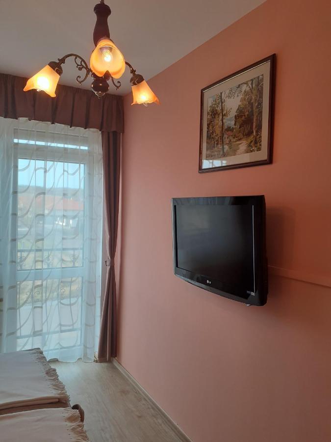 Pacsirta Vendeghaz Hotel Egerszalók Buitenkant foto